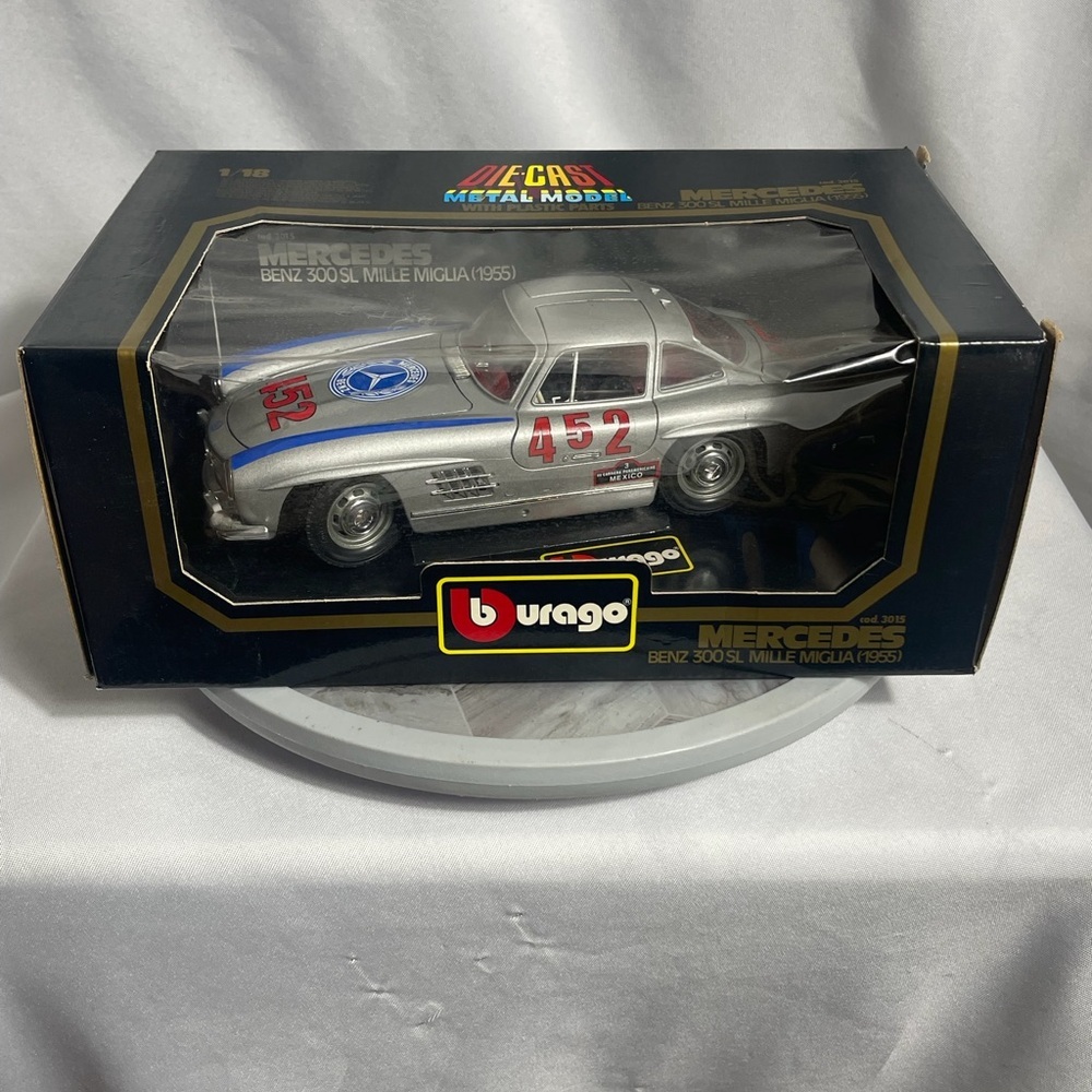 Bburago Mercedes-Benz 300 SL Mille Miglia 1955 1:18 Diecast Model Car NIB